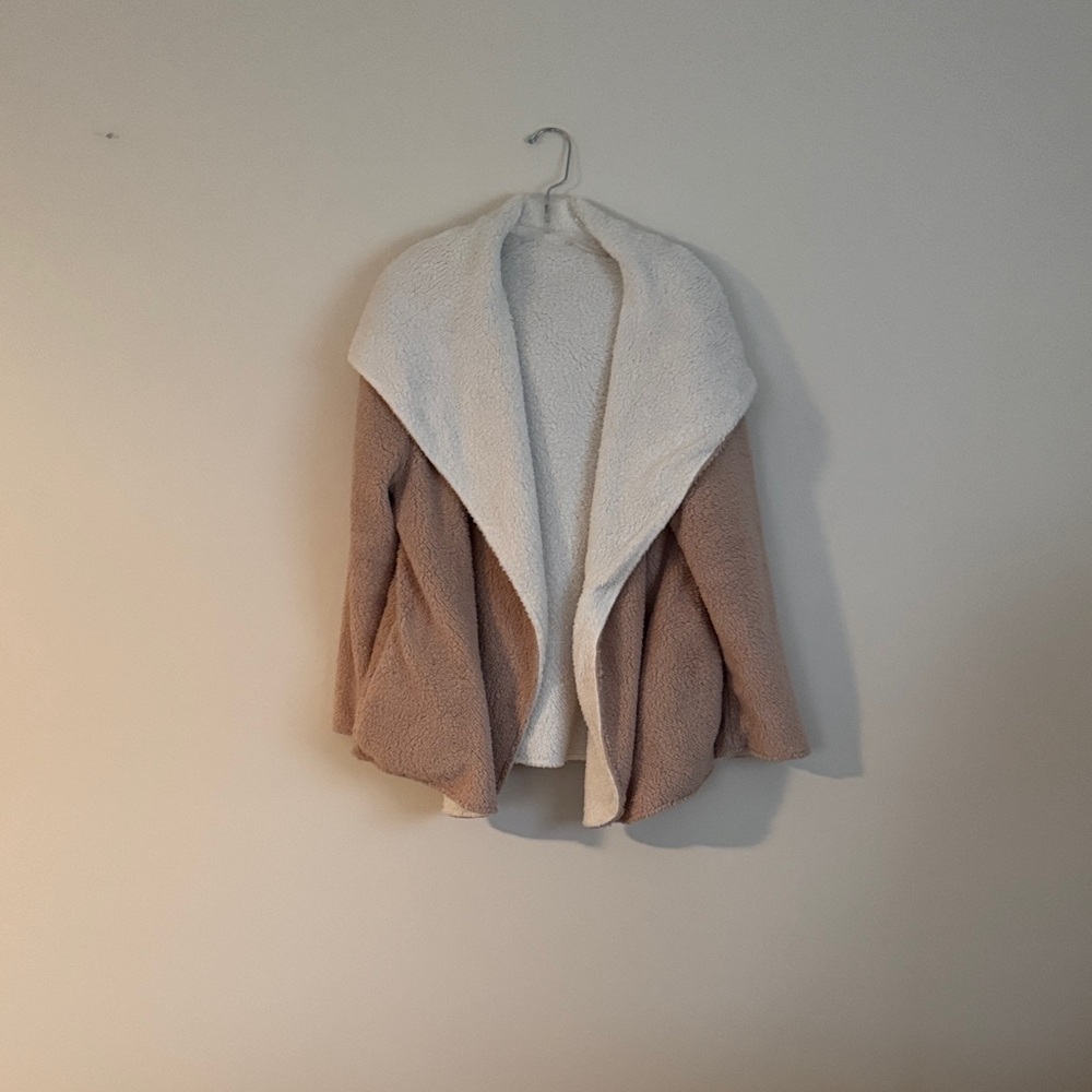 Elegant Tan and Cream Teddy Jacket NWT
